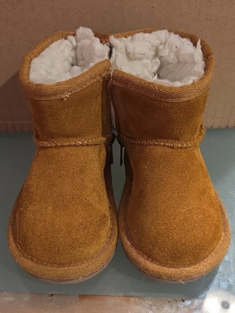 Koolaburra Kids Tan Suede Shearling-Trim Side Zip Boots Toddler Size 5
